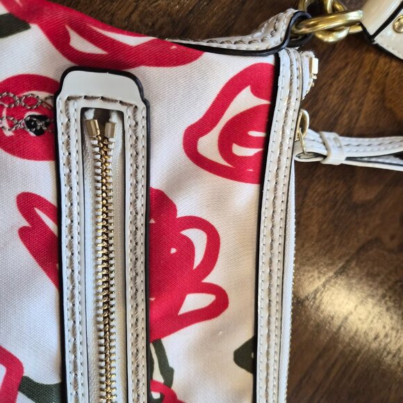 Coach Poppy Flora Hippie Shoulder Bag with White Patent Trim - Picture 5 of 13